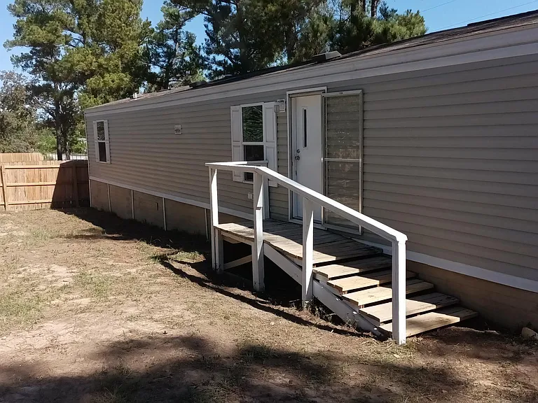 120 Pine Hill Loop #E — Photo 1