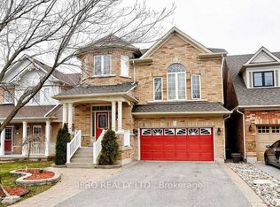50 Earl Stewart Dr, Aurora, ON L4G 7P4
