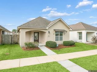 7804 W Pelican Lakes Ave, Baton Rouge, LA 70820