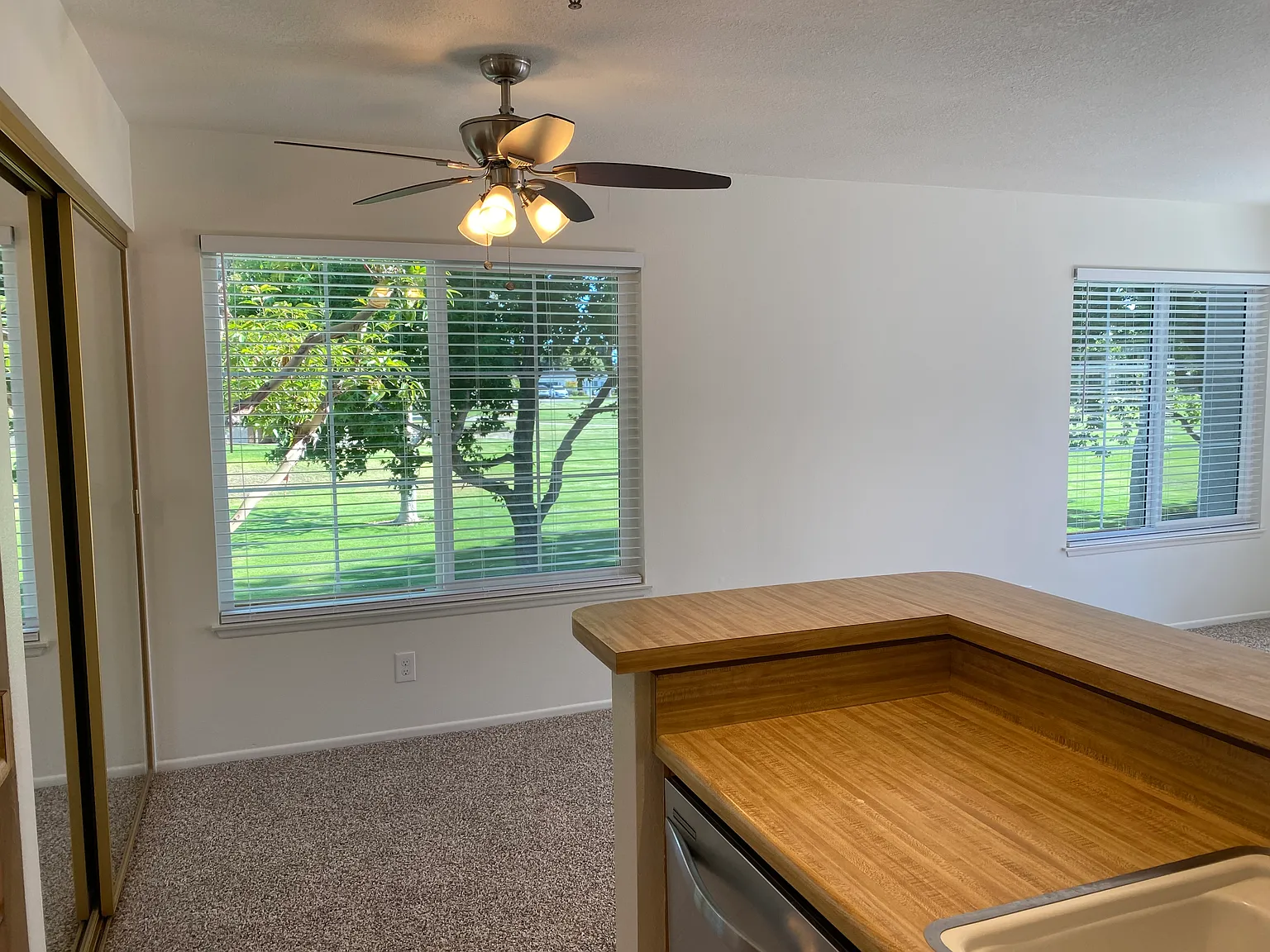 1 bed, 766 sqft, $2,400 — Photo 2