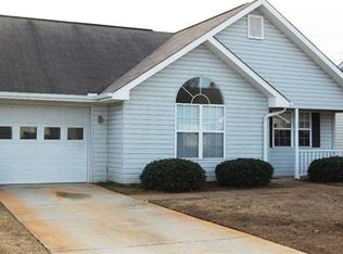 111 Hackamore Ln, Warner Robins, GA 31088