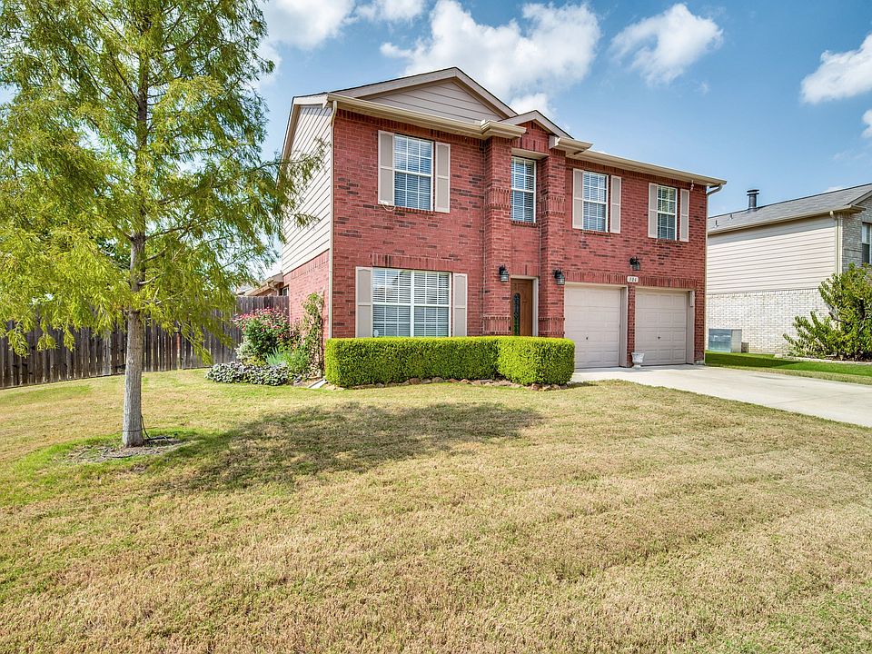 1st image of 306 Longshore Dr