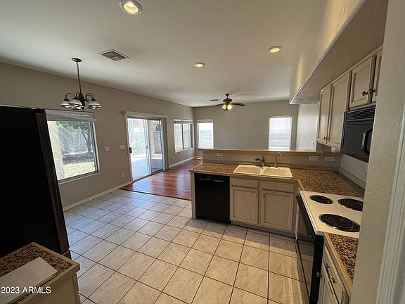 4th image of 1321 N Palmsprings Dr
