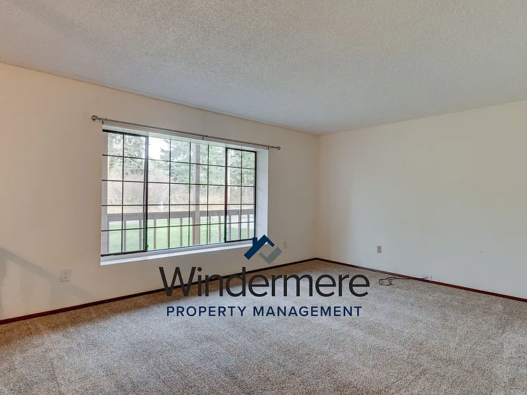 2268 Hastie Lake Rd — Photo 7