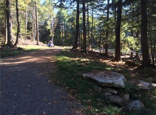 37 Shore Rd, Kents Hill, ME 04349