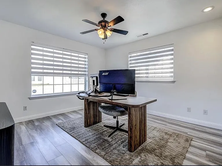 214 S Belfair Pl — Photo 21