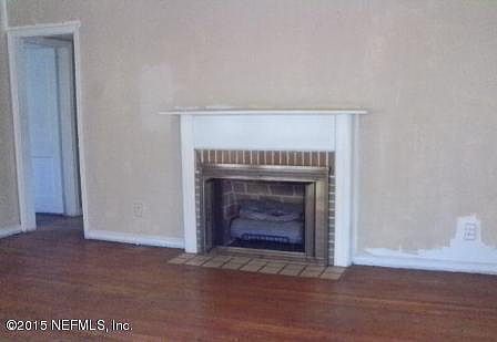 2nd image of 5603 Pearl St