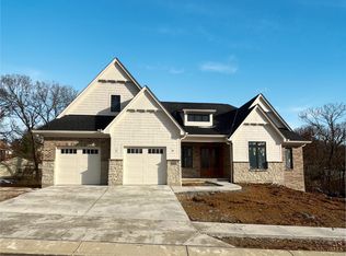 6956 Old Stone Rdg, Cincinnati, OH 45233