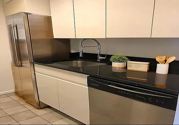 50 Lexington Ave — Photo 3