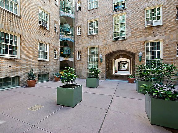 4th image of 508 E 78th St APT 5M