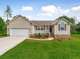 829 Navajo Trl, McMinnville, TN 37110