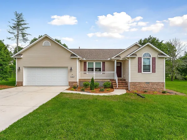829 Navajo Trl, McMinnville, TN 37110