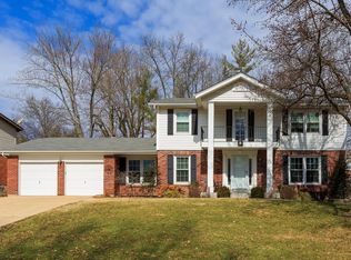8 Leaside Ct, Ballwin, MO