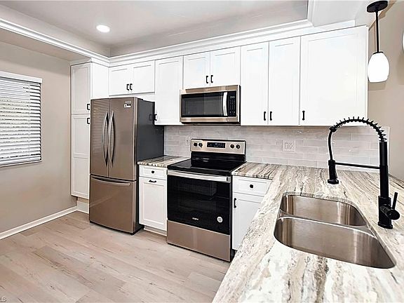 3rd image of 14911 Hole In 1 Cir APT 310