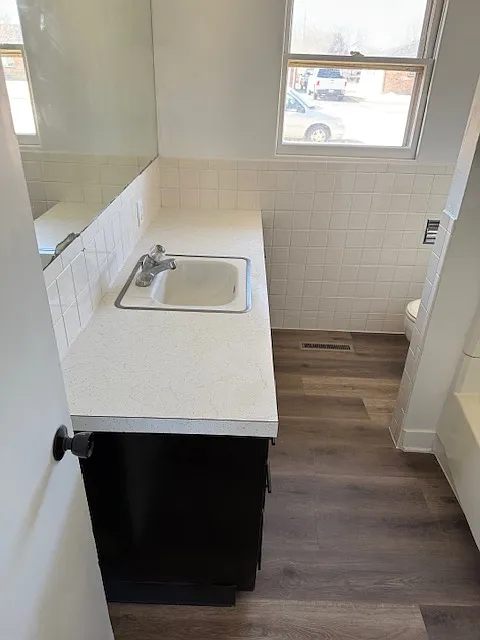Building Photo - 131 N Allen Ave #129