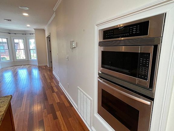 5th image of 107 Liberty St Floor 2