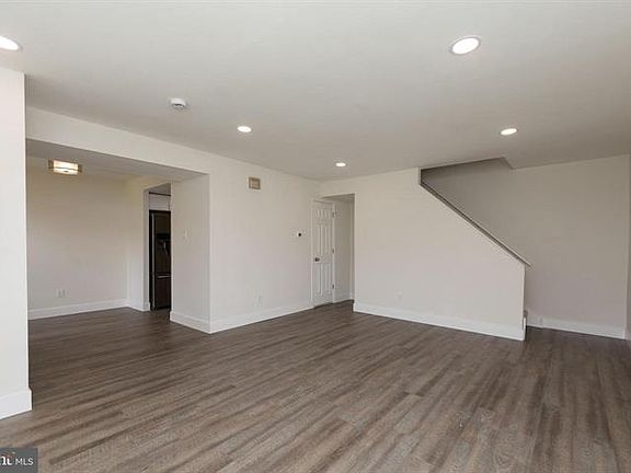 2nd image of 3850 Woodhaven Rd Unit 704