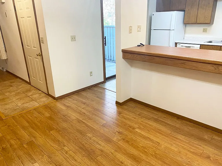 4PLEX-1801 E Crabtree Dr — Photo 6