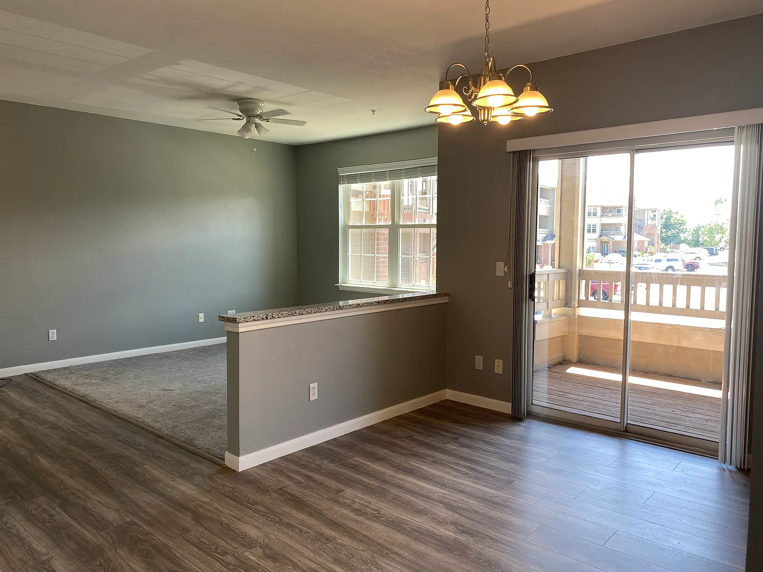 2 bed, 1000 sqft, $2,000 — Photo 4