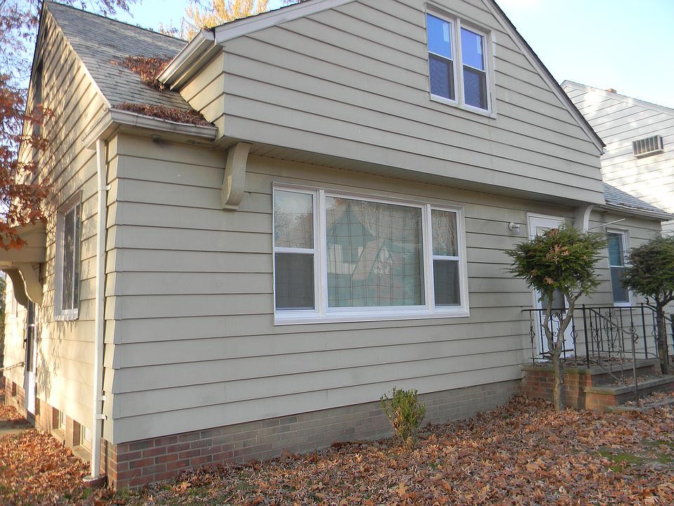 1st image of 19991 Green Oak Dr