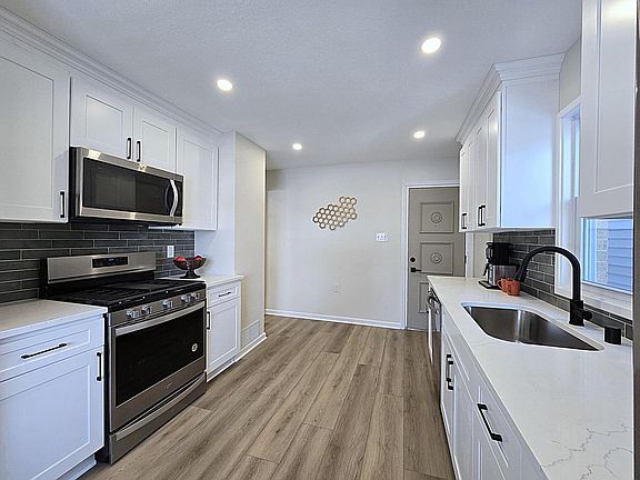4th image of 2546 South 13th STREET
