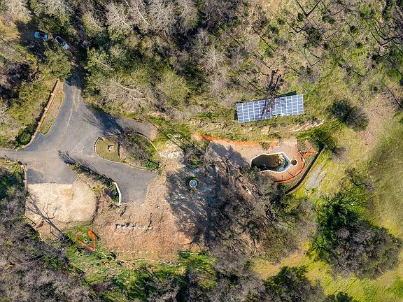 5th image of 1932 Los Alamos Road