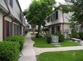 2901 Helena Ave APT 203, Nederland, TX 77627