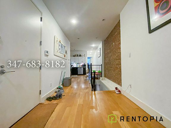 3rd image of 867 Halsey St #1M