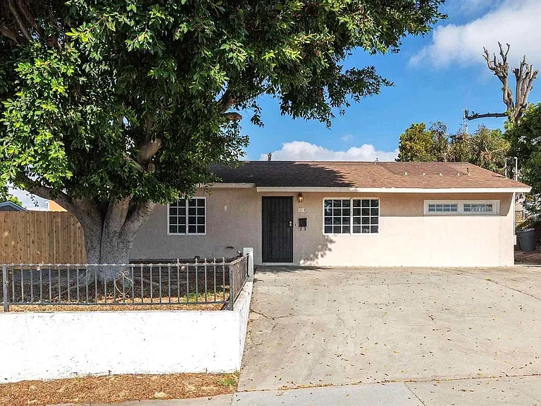 8254 Jamacha Rd — Photo 1
