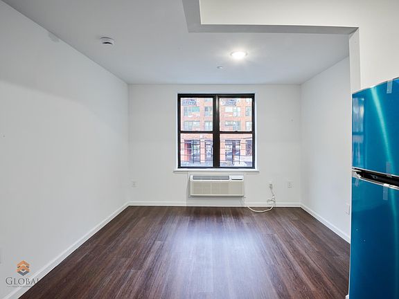 4th image of 773 Grote St #2B