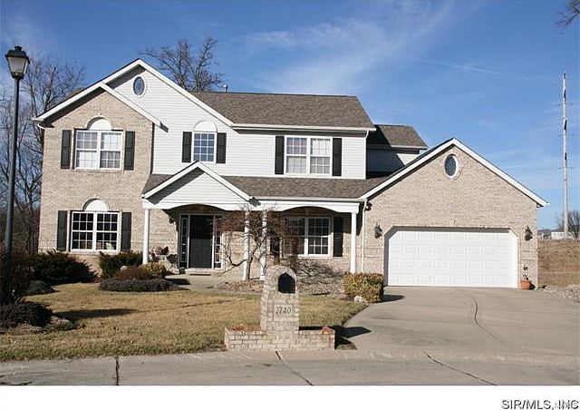 1st image of 2740 Fieldstone Dr