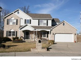 2740 Fieldstone Dr, Maryville, IL