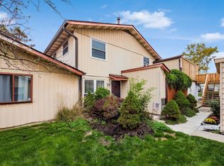 655 Cherry Ridge Rd #F, Columbus, OH 43228