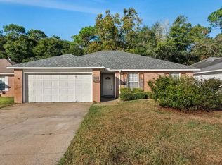 924 Emily Cir, Fort Walton Beach, FL 32547