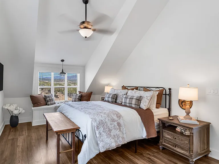 Foothills Dr — Photo 14