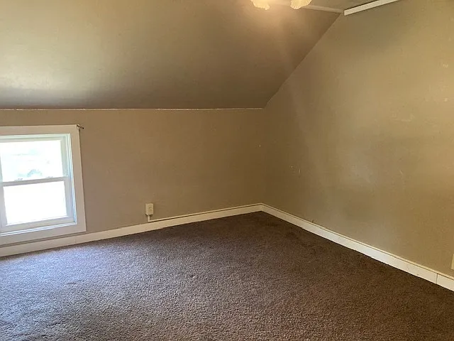 402 E 24th St - 402 E... — Photo 3