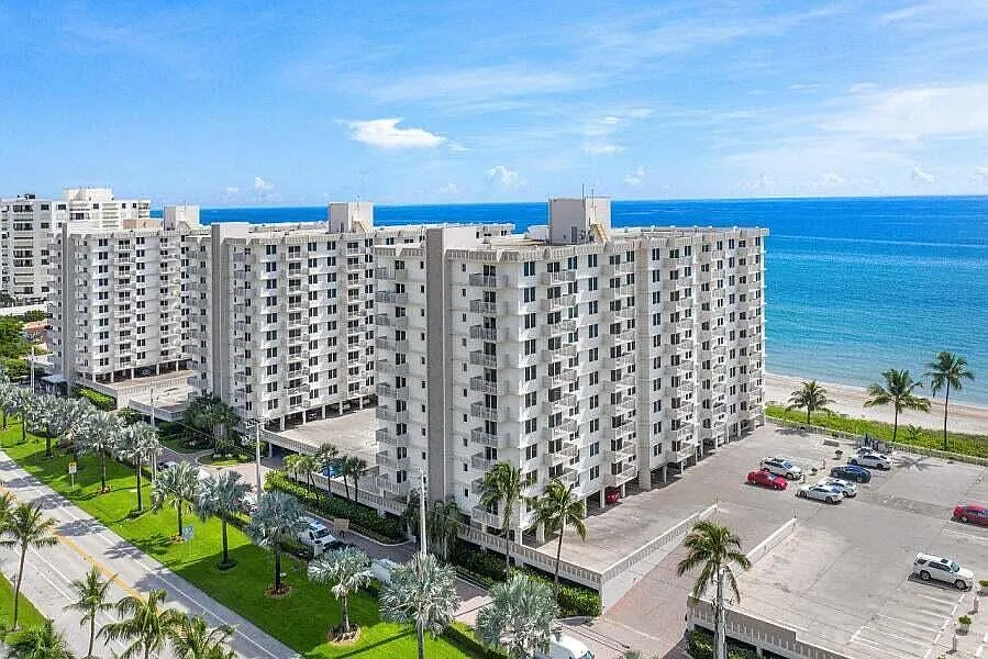 2 bed, 2.0 bath, 1050 sqft, $7,000 — Photo 2