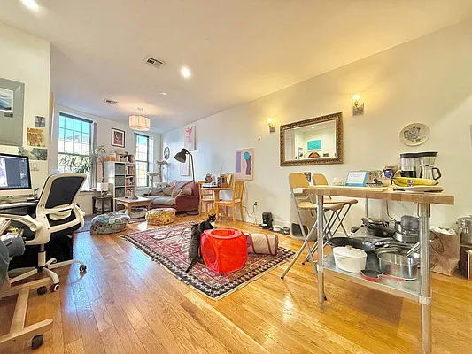 Rented by Doorway NYC, LLC | media 1