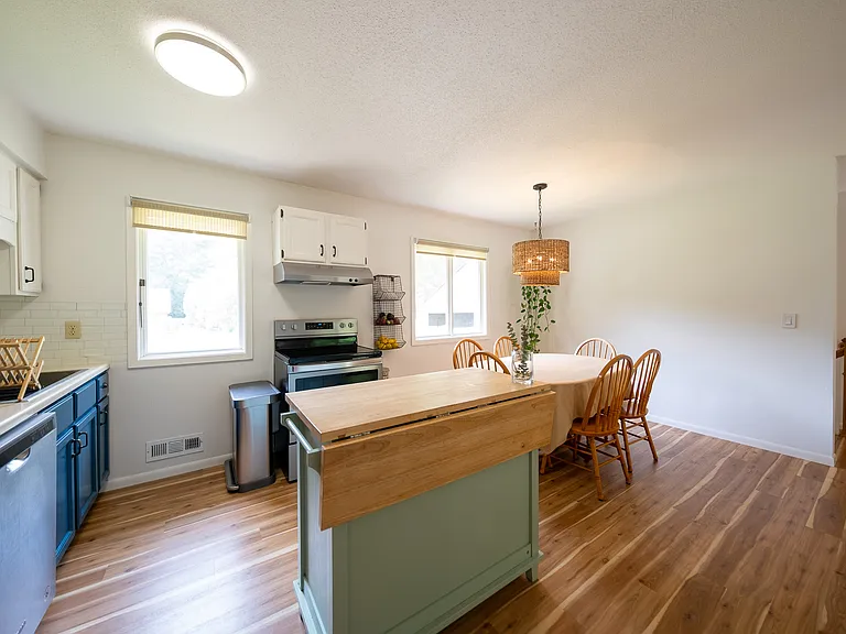 13396 Everest Ave — Photo 10