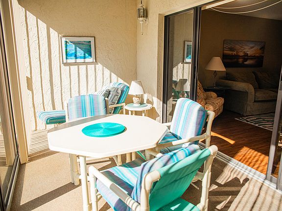 4th image of 103 Village Del Prado Cir