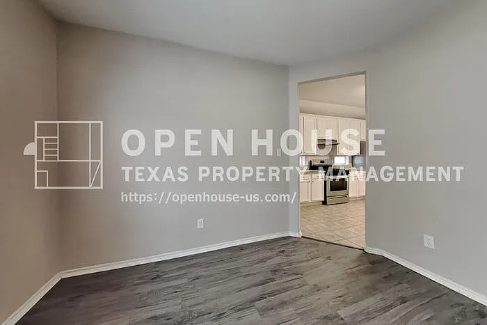 2311 Rendale Ct — Photo 8