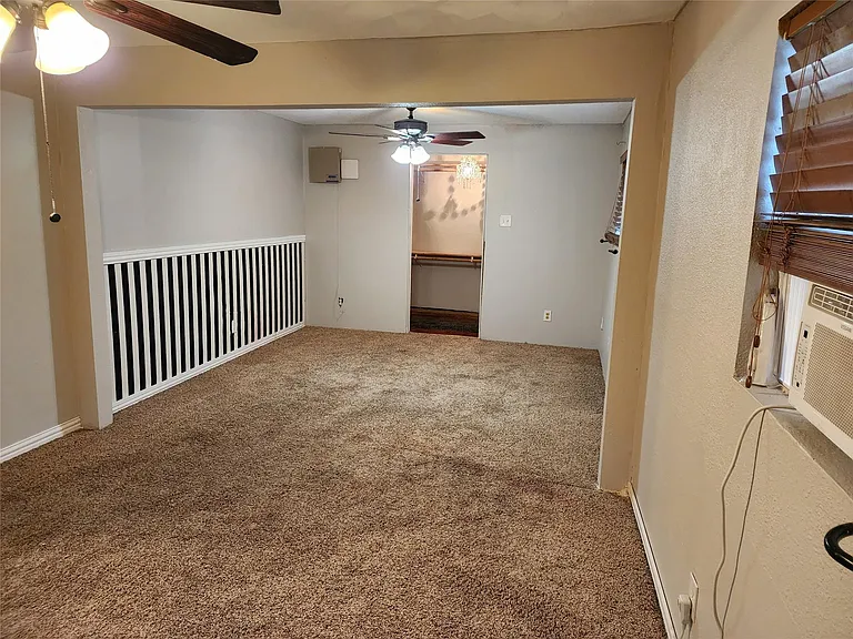 8215 Easter St — Photo 3
