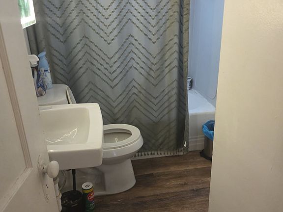 5th image of 12209 Corlett Ave #3A