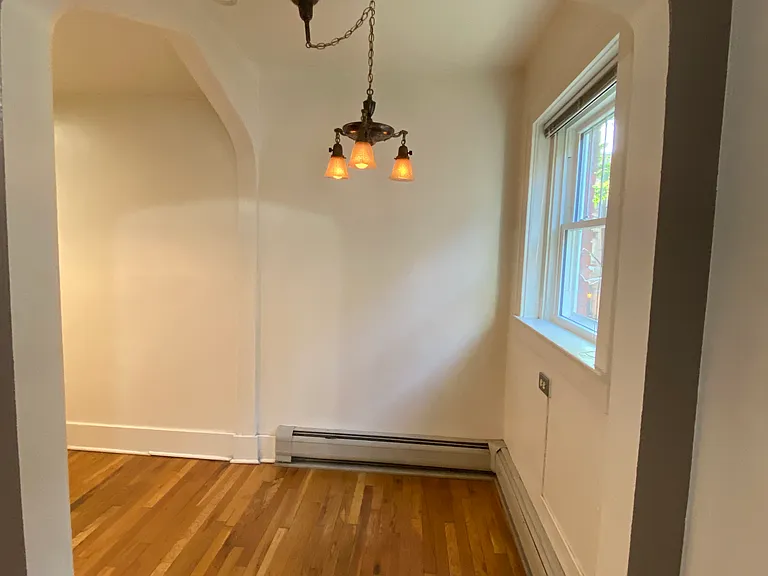 1275 N Clarkson St — Photo 8