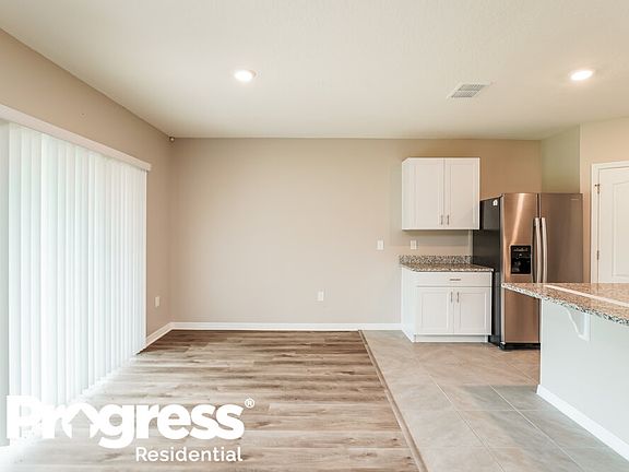 3rd image of 3394 Summerdale Way