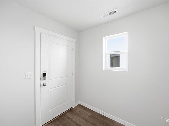 2nd image of 7406 W Trumbull Ct