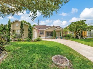 10026 NW 70th St, Tamarac, FL 33321