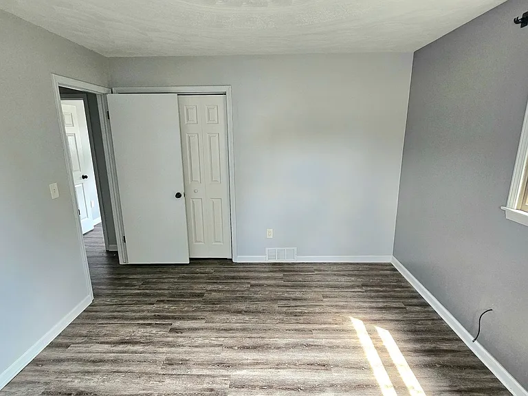 2380-2382 Haviland Ct — Photo 18