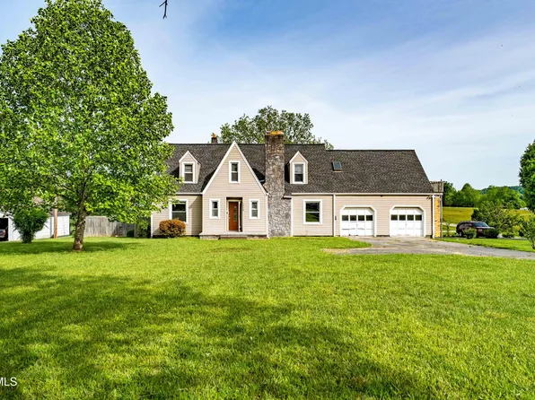 1058 Smalling Rd, Johnson City, TN 37601