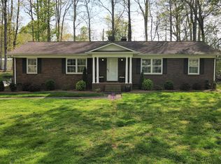 2430 Bel Air Dr, Lincolnton, NC 28092